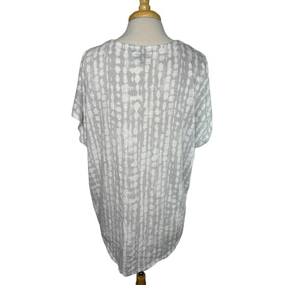 TORRID White Gray Burnout Tie Front Lightweight Blouse Size 3 3X Pullover - Picture 3 of 9